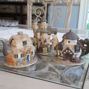 Decorative Cottage Tea Pots - Set of 3